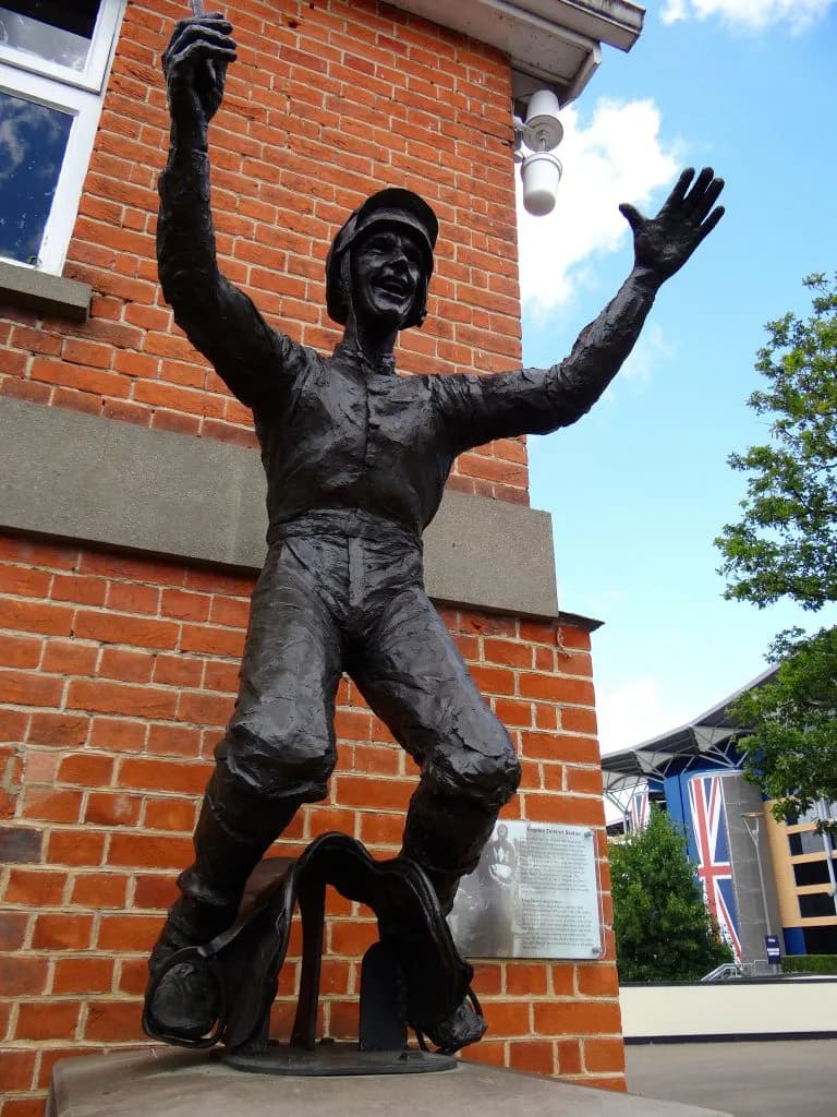 ディープインパクト有馬記念での敗戦に出走もしていないデットーリの影