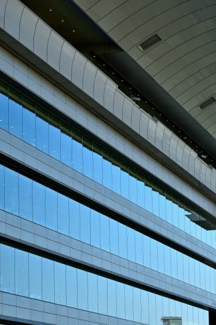 大井競馬場の2号スタンドが生まれ変わる、その名も「G-FRONT」