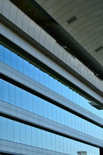 大井競馬場の2号スタンドが生まれ変わる、その名も「G-FRONT」