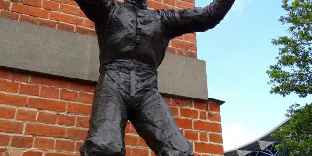 ディープインパクト有馬記念での敗戦に出走もしていないデットーリの影