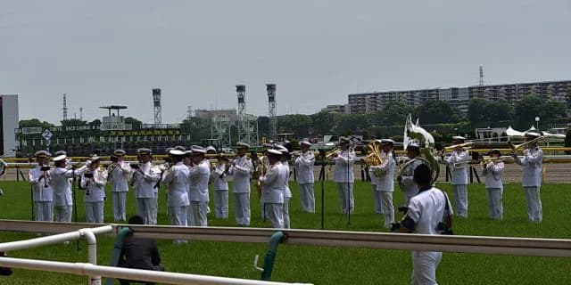 伝説の入場行進曲はなぜ伝説となってしまったのか？