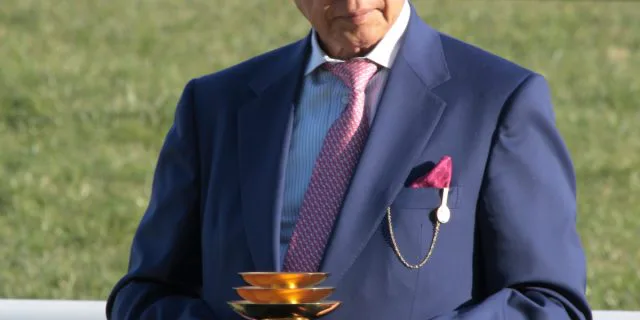 爆買いは中国人の専売特許ではない？悲願達成なるかサトノ軍団。