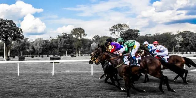 大混戦の小倉記念、実力伯仲それとも？