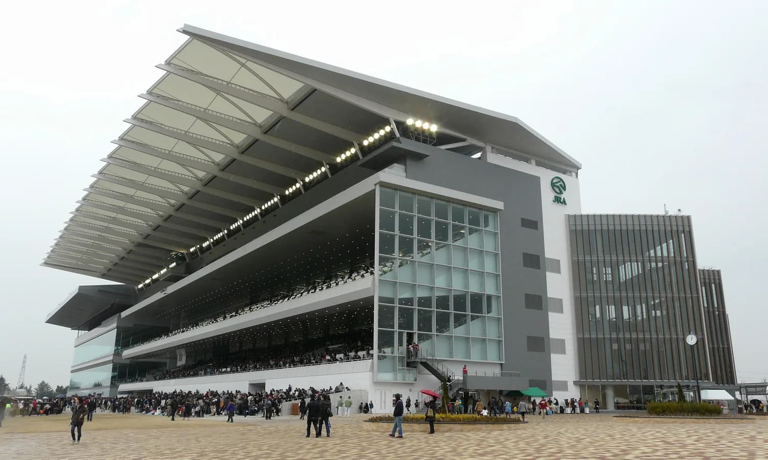 【金鯱賞2026予想】大阪杯の前哨戦！アーバンシックやクイーンズウォークなど出走予定馬を考察