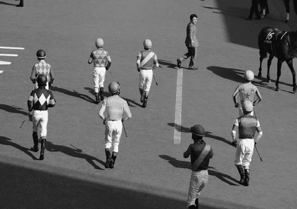 【JRA】今村聖奈騎手、永島まなみ騎手ら6名の騎手が30日間の騎乗停止