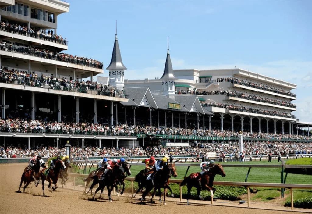 【ケンタッキーダービー2025予想】米クラシック3冠の第1弾！ルクソールカフェやアドマイヤデイトナなど出走予定馬を考察