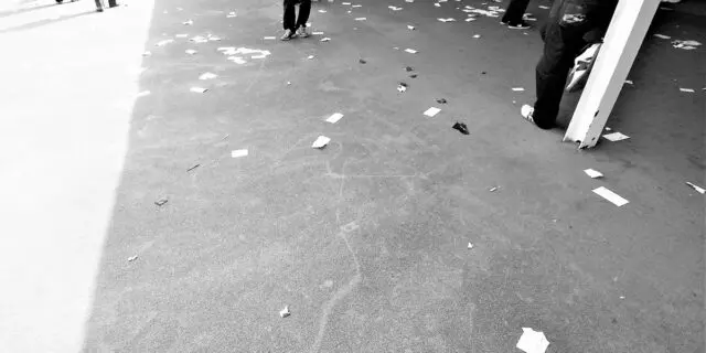 池添謙一騎手、ツイッターで競馬場内の“ゴミ放置問題”に言及