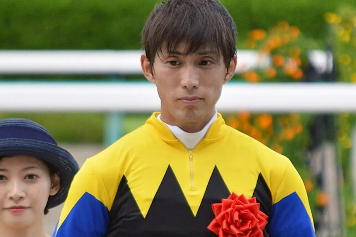 藤岡康太騎手が死去、落馬で意識戻らず