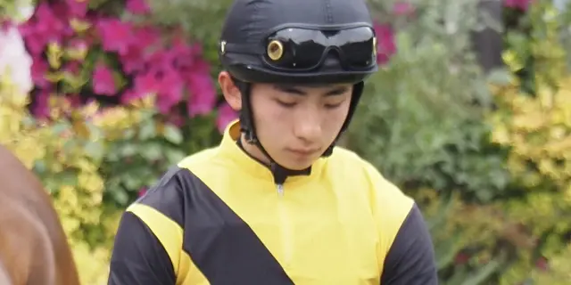 【JRA】落馬負傷した長浜鴻緒騎手、左腕と左足の指を骨折