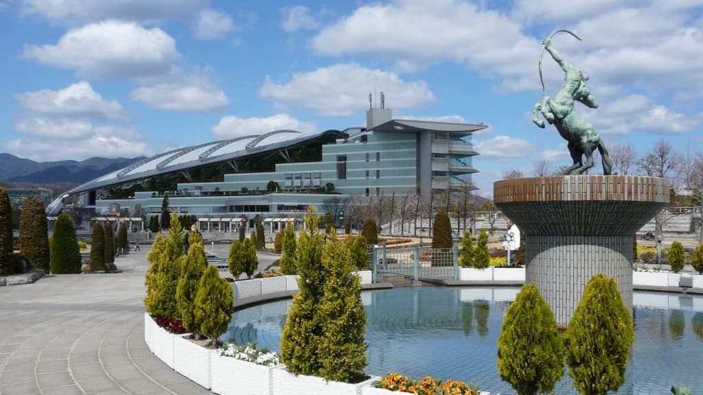 【デイリー杯2歳S予想2023】クラシックへと繋がる2歳戦!ダノンキラウェアやフルレゾンなど出走予定馬を考察