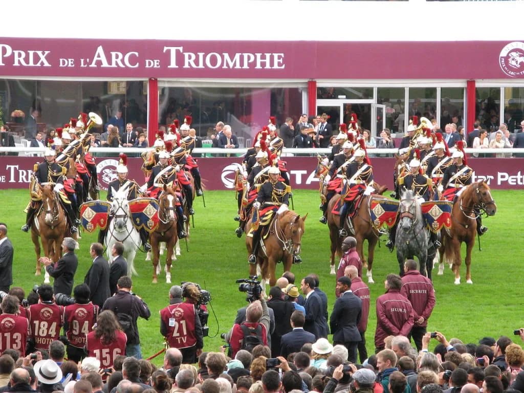 【凱旋門賞2021】キングジョージ制覇のアダイヤー、ブックメーカーの予想オッズで2位に上昇