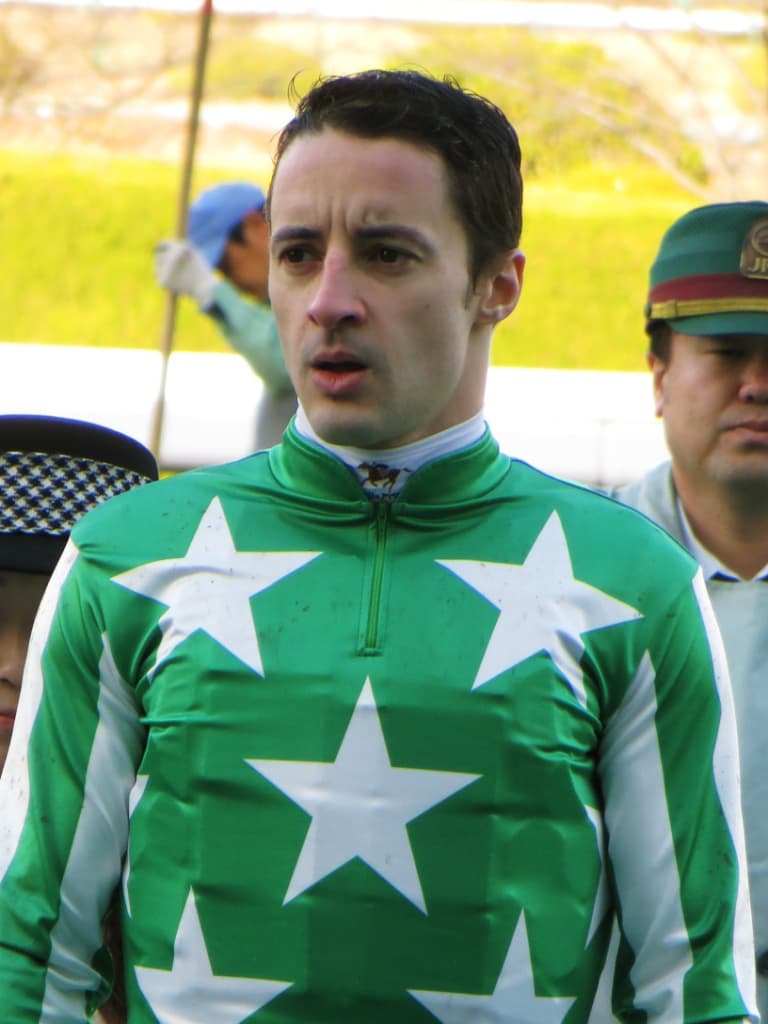 C.ルメール騎乗停止、ダービーとオークスはD.レーン騎手へ乗り替わり