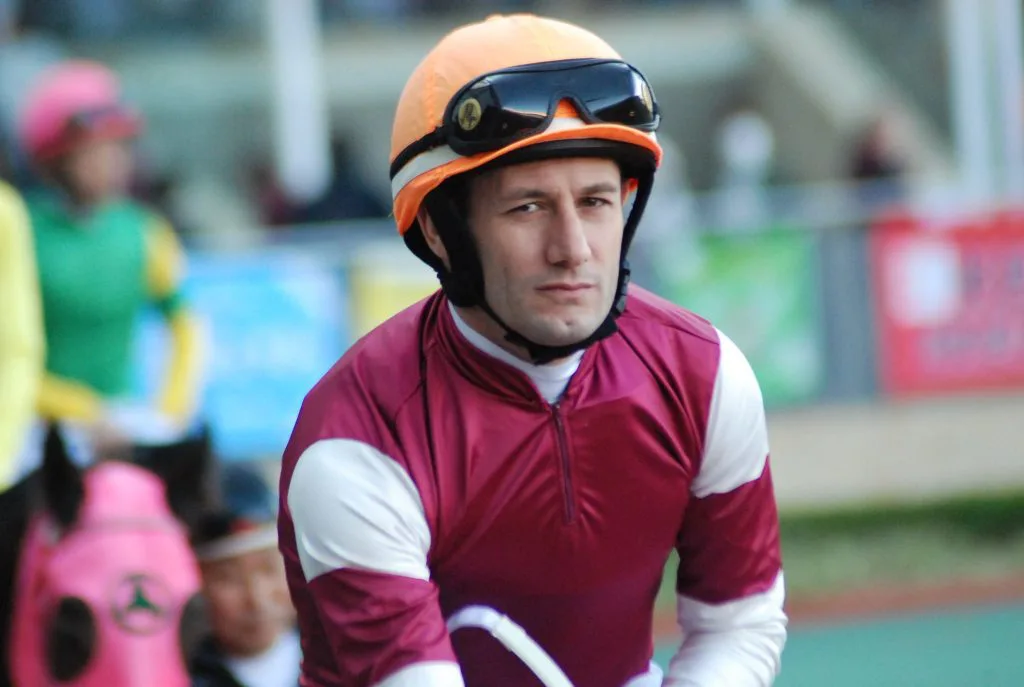 【ニュージーランドT予想2022】有力馬達と差のない競馬をしたデルマグレムリン!M.デムーロとのコンビで追い込み一閃期待