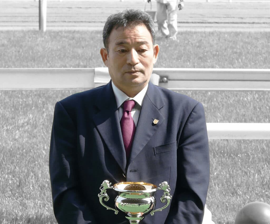“ファイター”南井師、JRA通算400勝達成!
