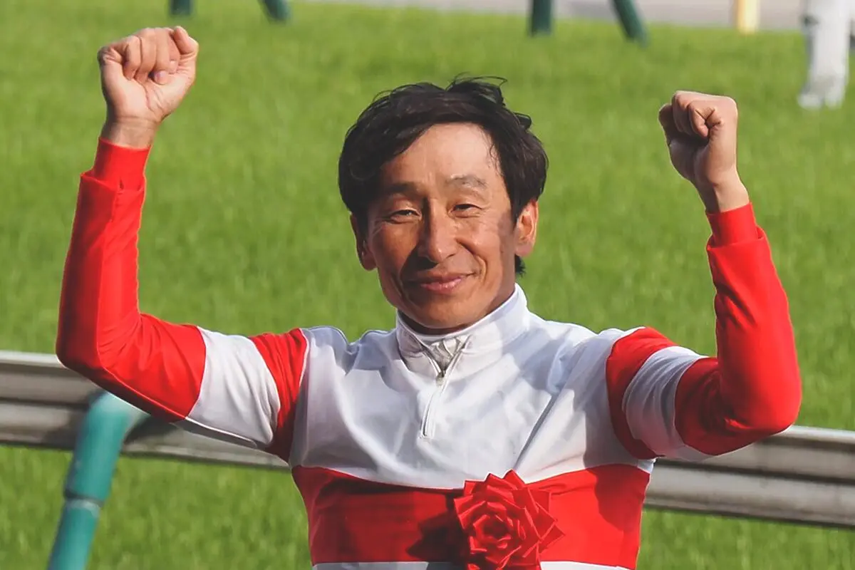 【JRA】横山典弘騎手おめでとう!黄綬褒章を受章